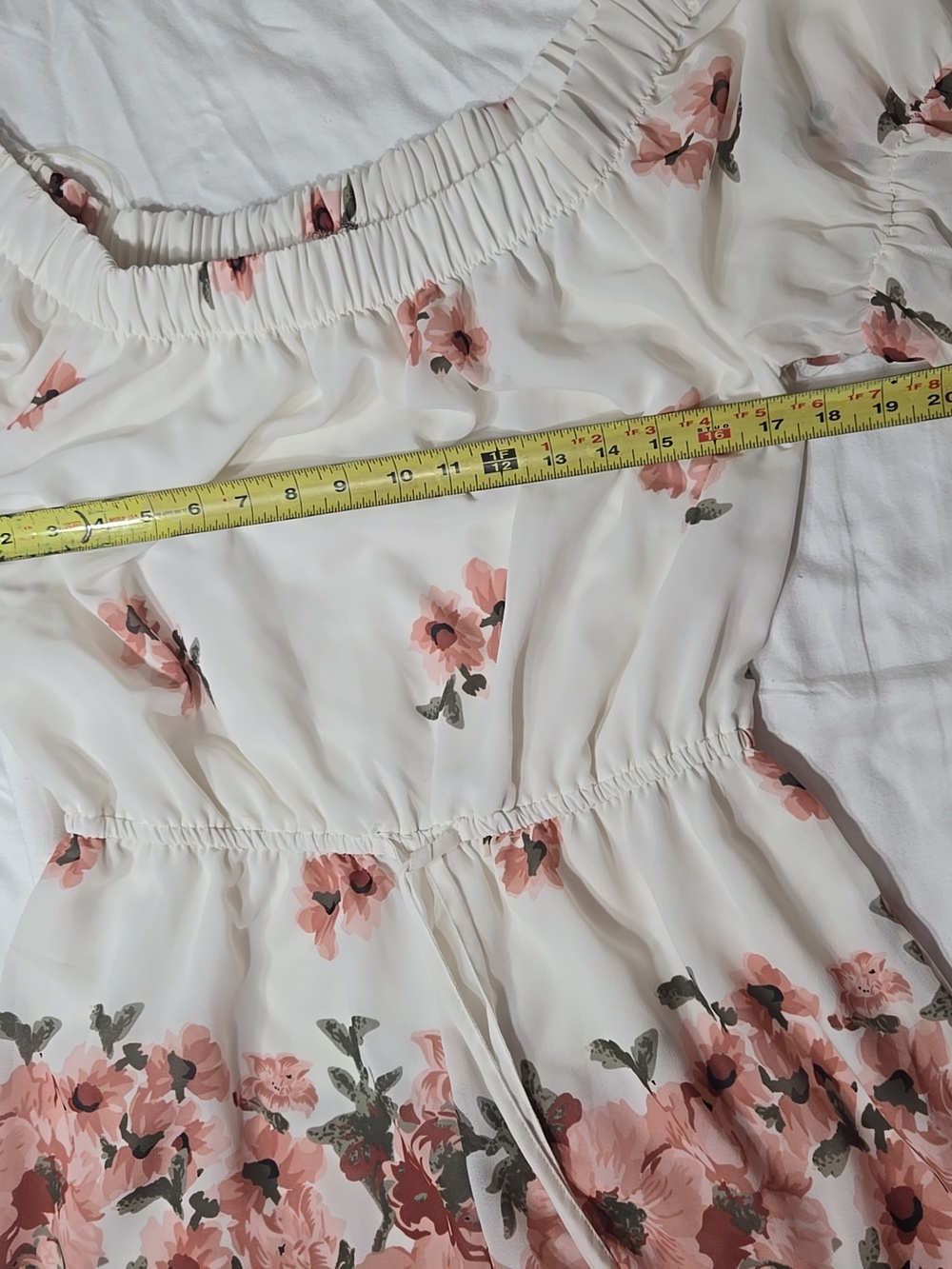Blush Off Shoulder Floral Bell Sleeve Romper Sz Medium NWT - Picture 6 of 7